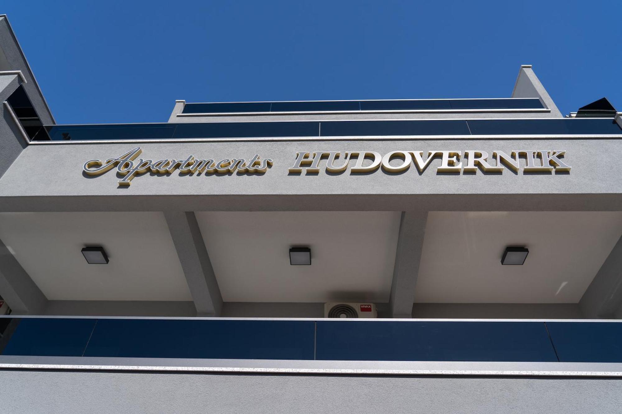 Apartments Hudovernik Baška Voda Exterior foto